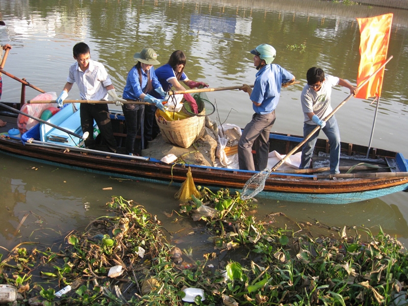 貧困解消に寄与する若き知識人たちの貢献